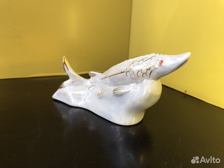 Z.5997 фарфоровая статуэтка «Осетр»