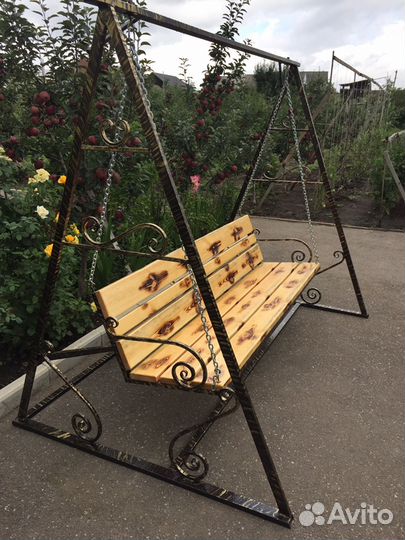 Качели переносные, скамейки разных форм и размеров