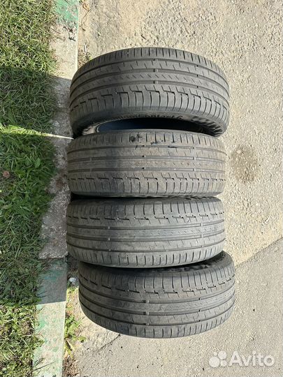 Continental PremiumContact 6 215/55 R17 94V