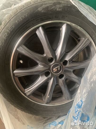 Nokian Tyres Hakka Black 2 SUV 185/65 R15 88T