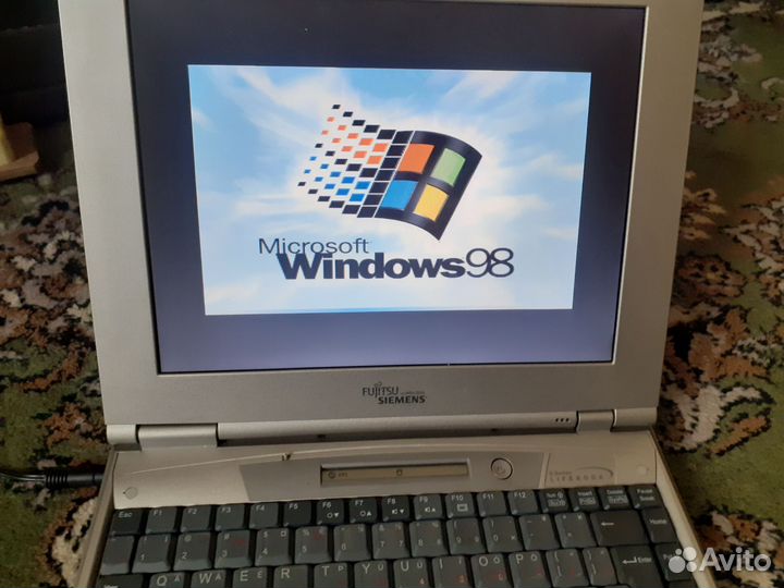 Старинный лаптоп,1