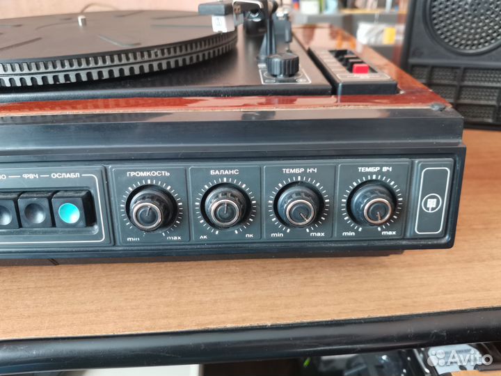 Проигрыватель винила вега 108