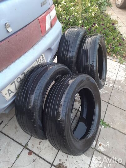 R17 Yokohama BluEarth AE50 215/65, PCD 5x100 DIA 17