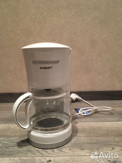 Кофеварка scarlett SC - 033 (новая )