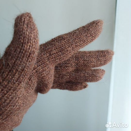 Шерстяные перчатки женские. Ручная работа