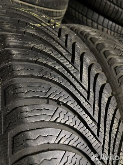 Michelin Alpin 5 215/65 R17