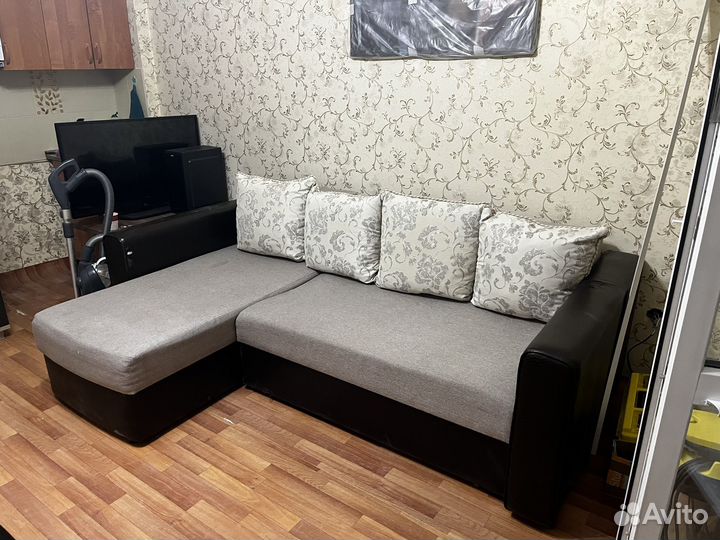 Угловой диван бу