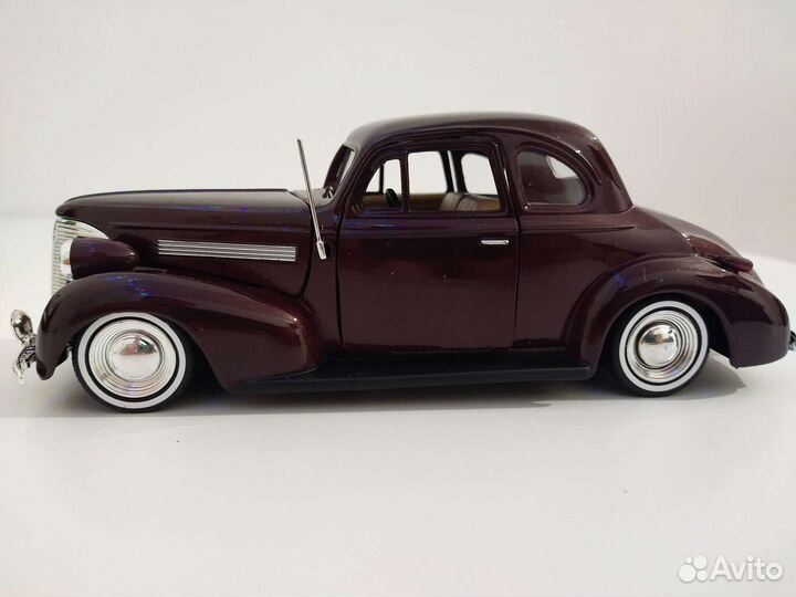 Модель 1:24, металлическая, новая, Chevrolet