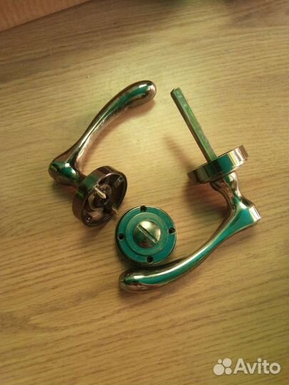 Дверные ручки межкомнатные с замком