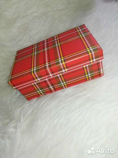 Подарочные коробки