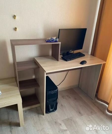 Стол письменный Квартет 2 новый