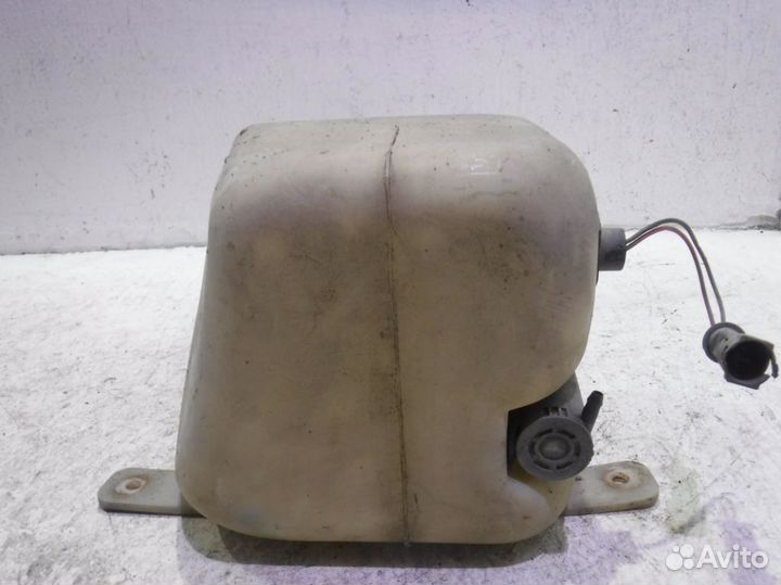 Бачок омывателя Форд Scorpio 1