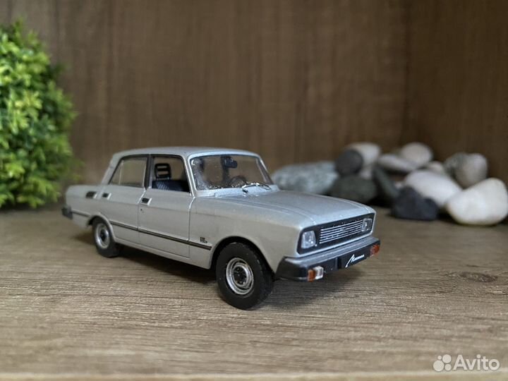 Модель автомобиля Москвич 2140сл