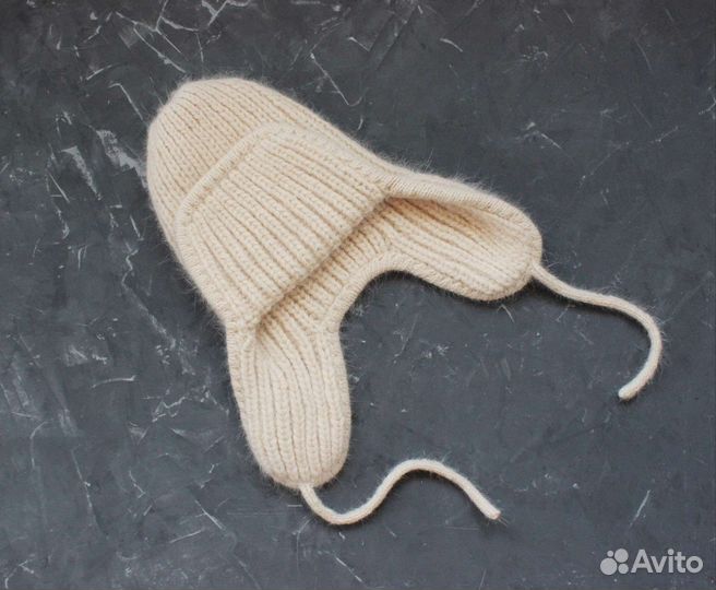 Вязаная шапка-ушанка
