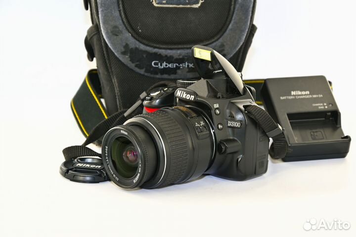 Nikon D3100 14.2MP c Kit AF-S VR 18-55