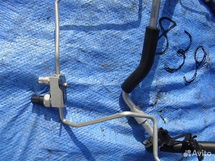 Трубки кондиционера Toyota Prius ZVW30 2zrfxe 2009