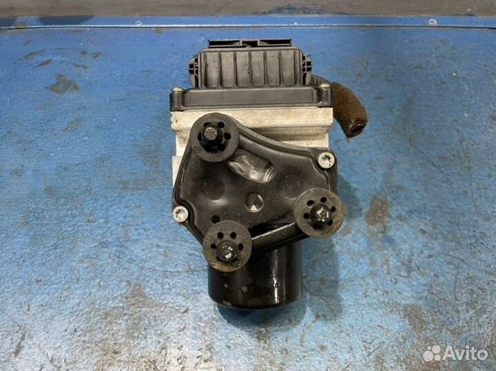 Блок ABS Volkswagen Passat B6