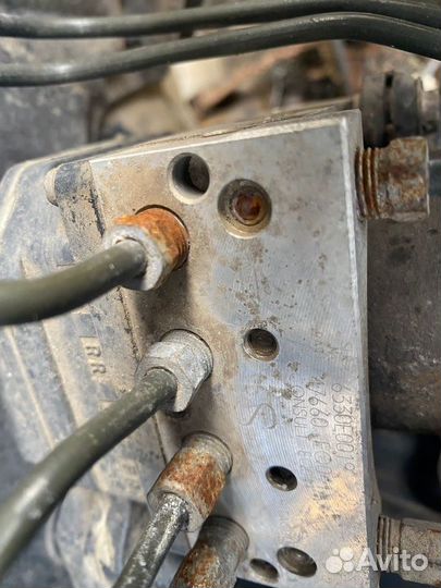 Блок ABS Nissan X-Trail T30 2.0