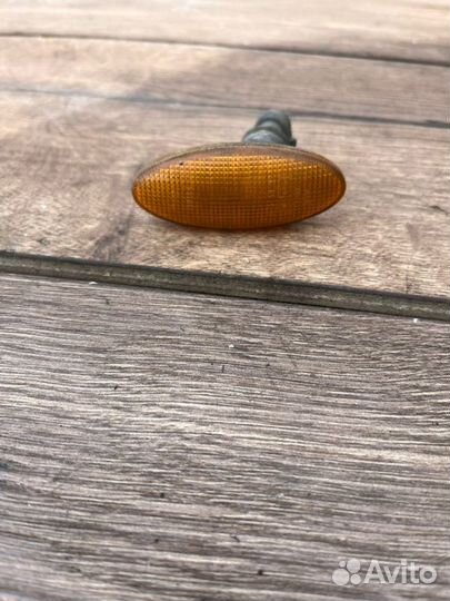 Повторитель поворота правый Opel Vectra B 1.6 1996