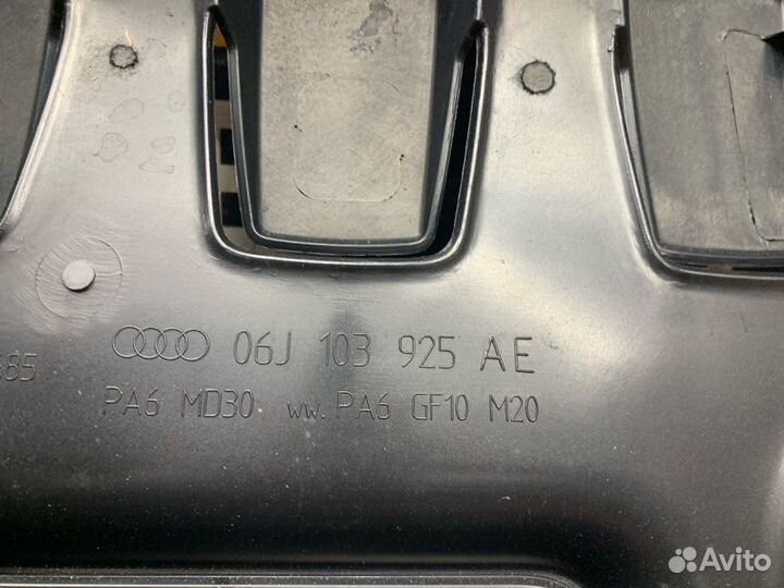 Крышка двигателя Audi Q3 8U cpsa 2013