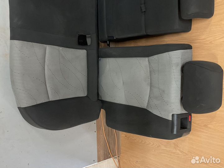 Сидение заднее