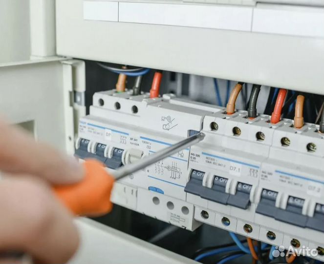 Электрик. Услуги от частного мастера