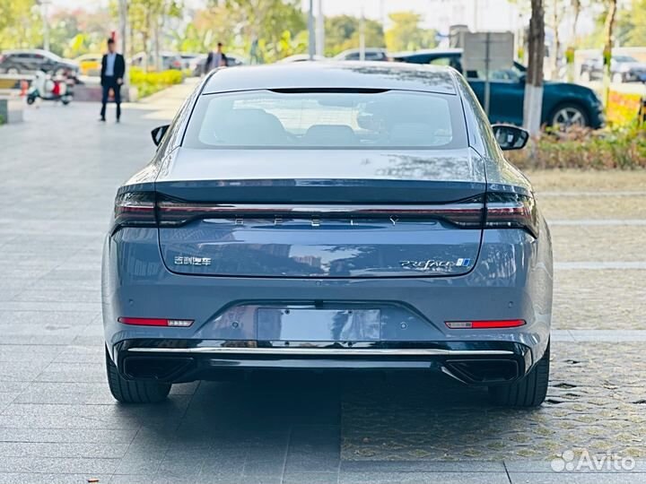 Geely Preface 2.0 AMT, 2022, 5 715 км