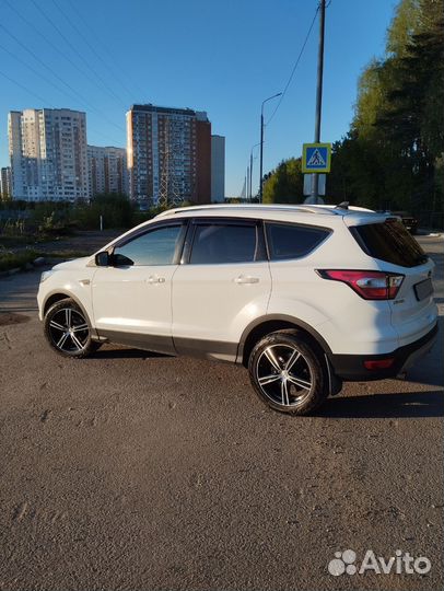 Ford Kuga 2.5 AT, 2017, 160 000 км