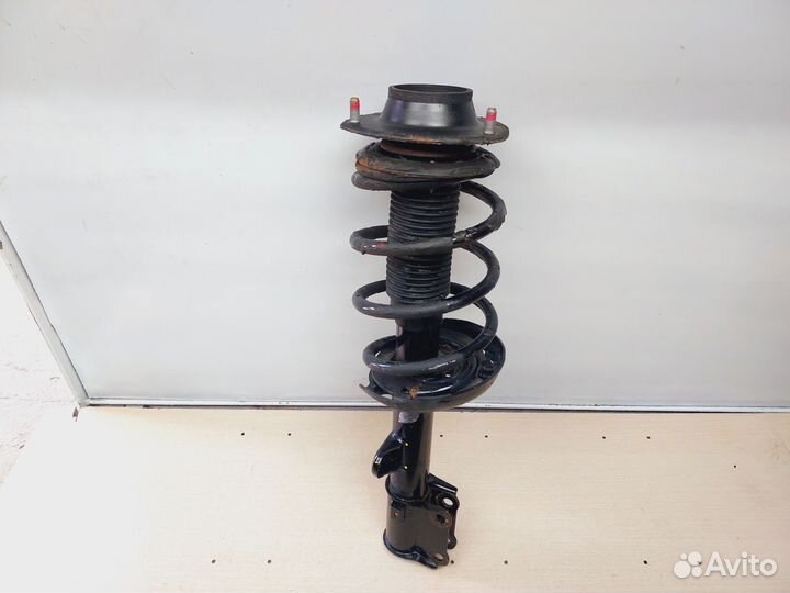 Стойка передняя правая KIA Sportage 2