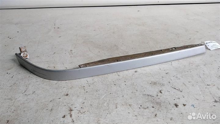 Планка под фару правую mersedesbenz W202