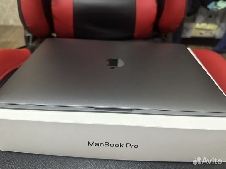 Macbook pro 13 2019 (2,4) I5/8/256 space gray