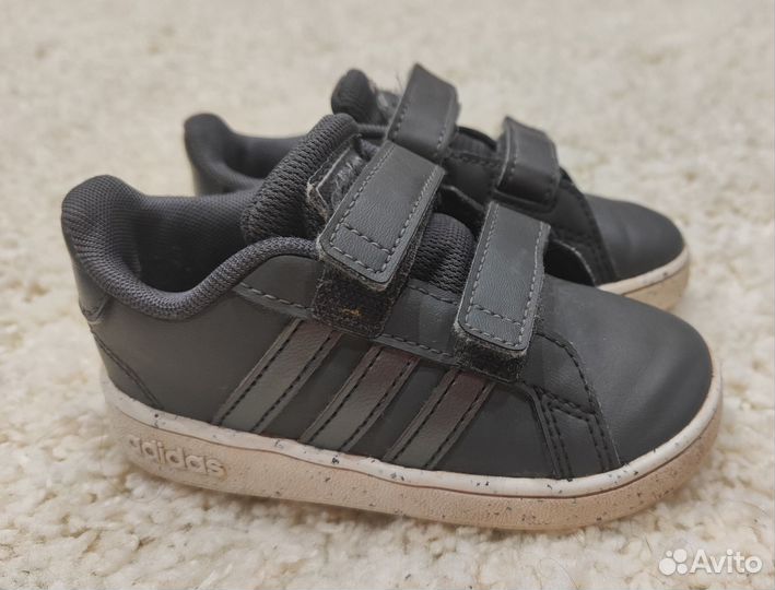 Кроссовки детские adidas