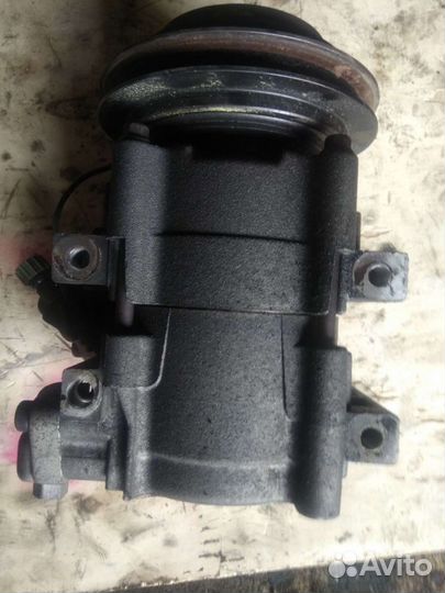 Компрессор автомобильный Hyundai Terracan