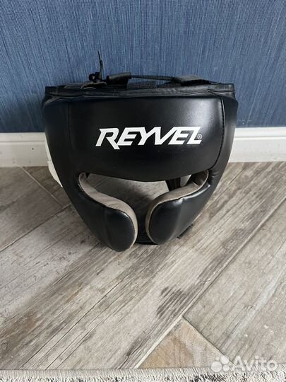 Боксерский шлем Reyvel