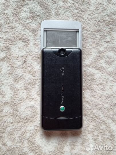 Sony Ericsson W205