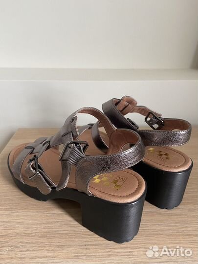 Босоножки новые натуральная кожа