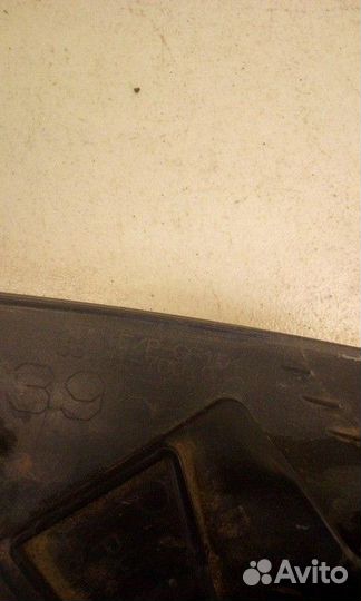 Заглушка бампера правая Lexus NX