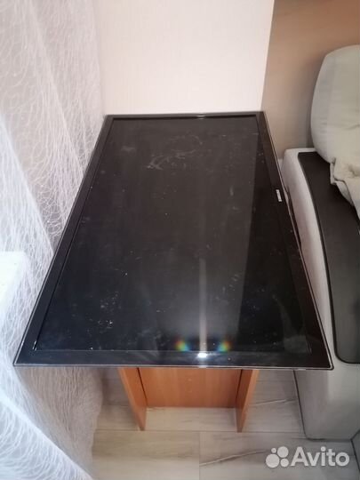 Телевизор (разбит экран )