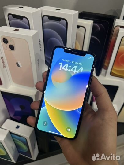 iPhone X, 64 ГБ