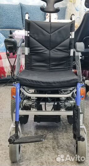 Инвалидная коляска с электроприводом