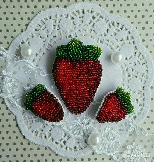 Брошь из бисера