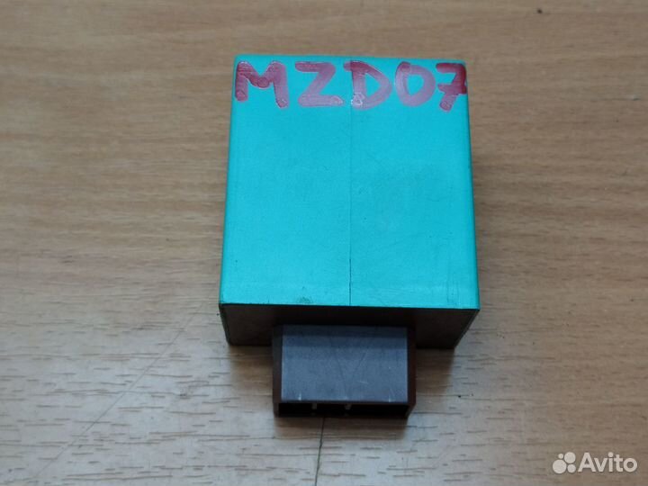 Реле стоп-сигналов, Mazda 626 GD