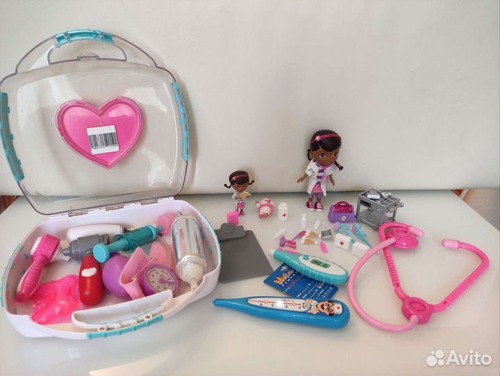 Много игрушек