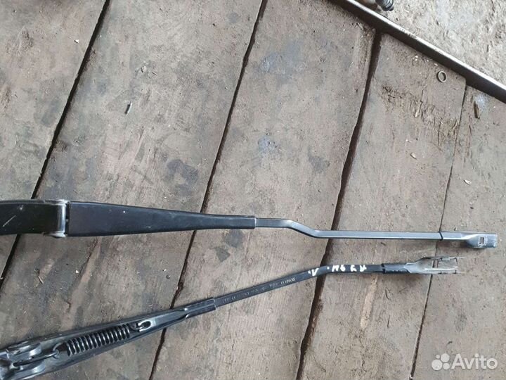 Поводок дворника Audi A4 B8