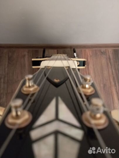 Электрогитара Les Paul + комбик Kustom Dart 10FX