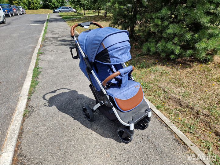 Прогулочная коляска babalo future