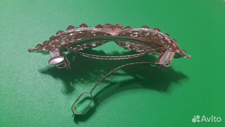 Заколка для волос со стразами