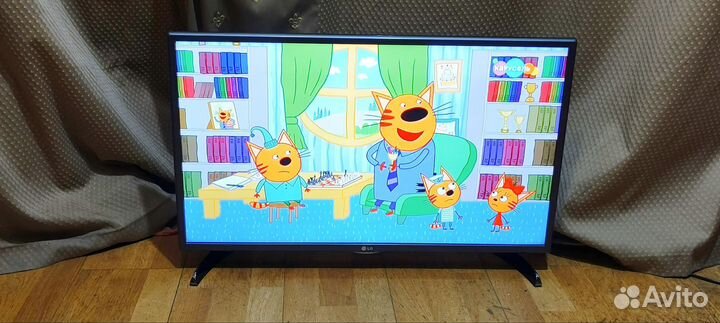 LG 32lf562V-Full HD, DVB-T2,81см