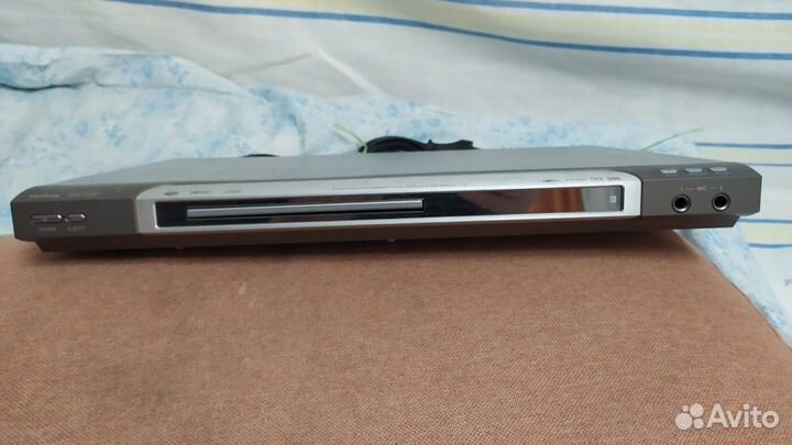 Dvd плеер DVD P2450 Elenberg