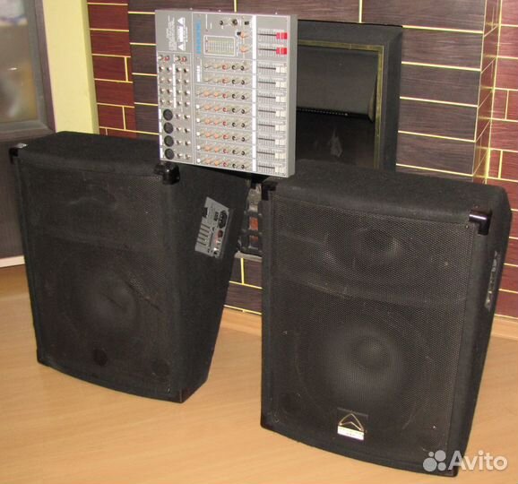 Колонки активные Wharfedale 1200W Pro D15
